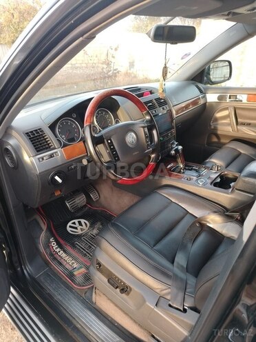 Volkswagen Touareg-10