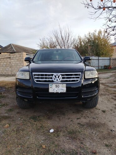Volkswagen Touareg-1