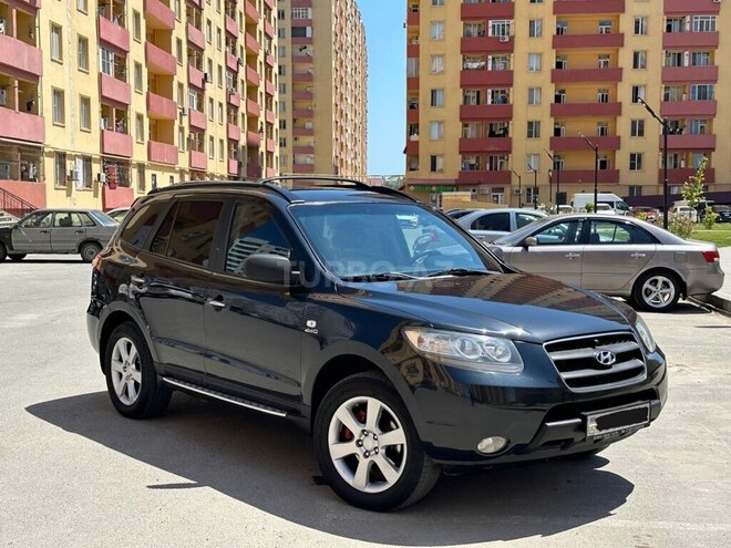 Hyundai Santa Fe-12