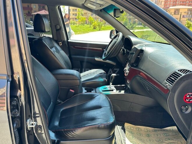 Hyundai Santa Fe-17
