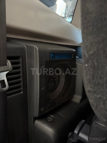 Mitsubishi Pajero-24
