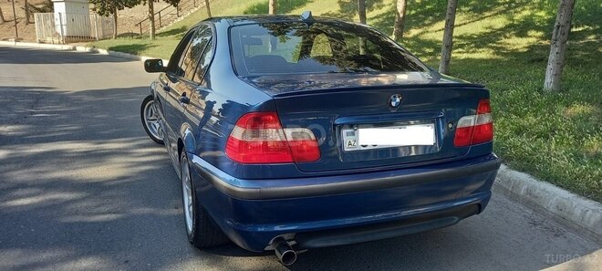 BMW 318-2