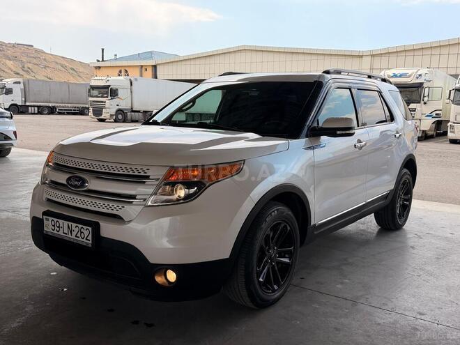 Ford Explorer-4