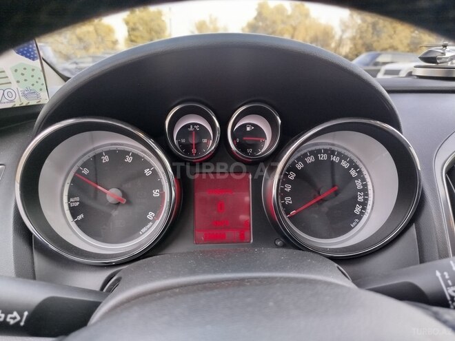 Opel Astra-12
