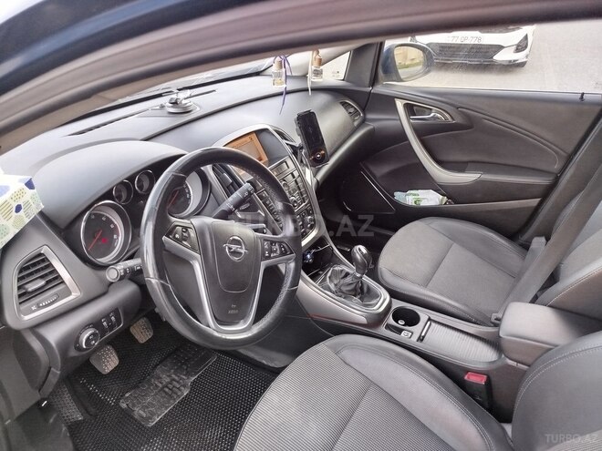 Opel Astra-10