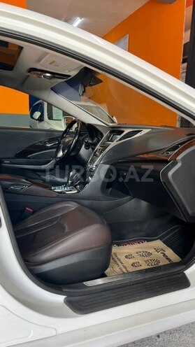 Hyundai Azera-16