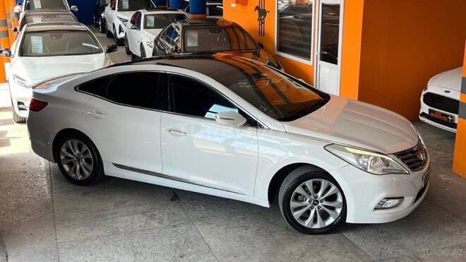 Hyundai Azera-7