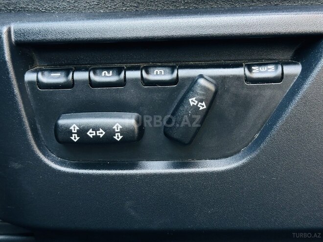 Land Rover Freelander-13