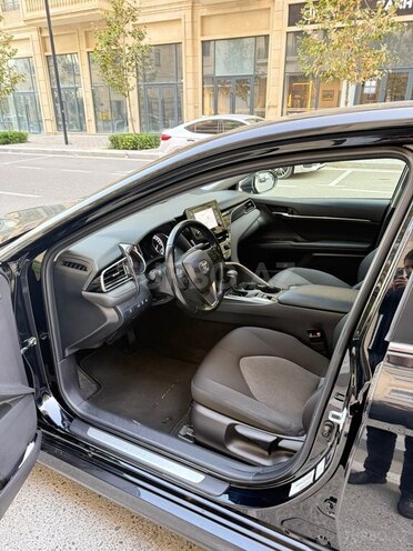 Toyota Camry-5