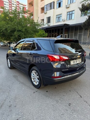 Chevrolet Equinox-5