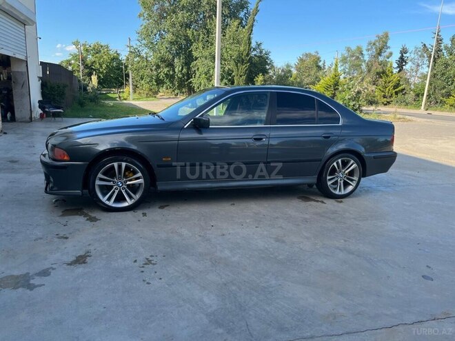 BMW 523-4