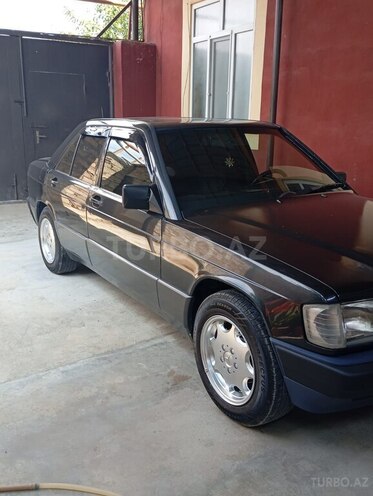 Mercedes 190-6