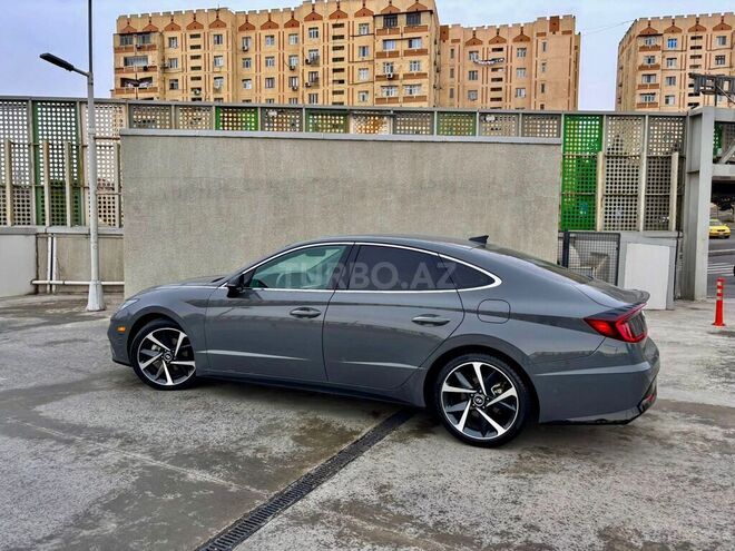 Hyundai Sonata-5