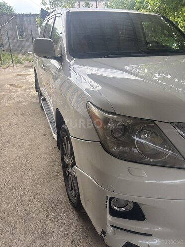 Lexus LX 570-5