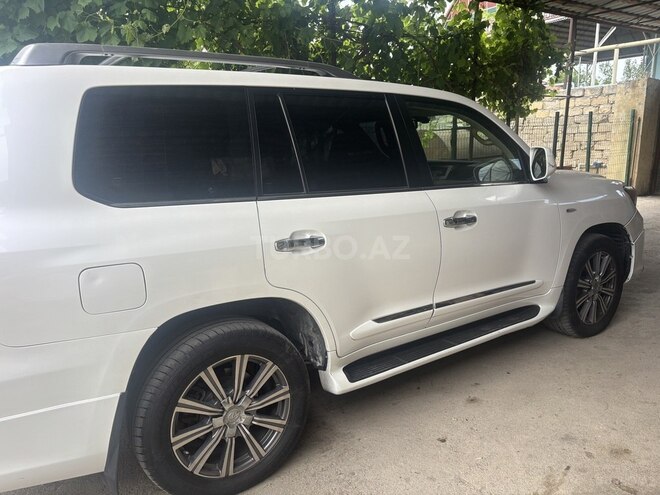 Lexus LX 570-10