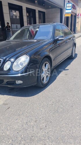 Mercedes E 240-5