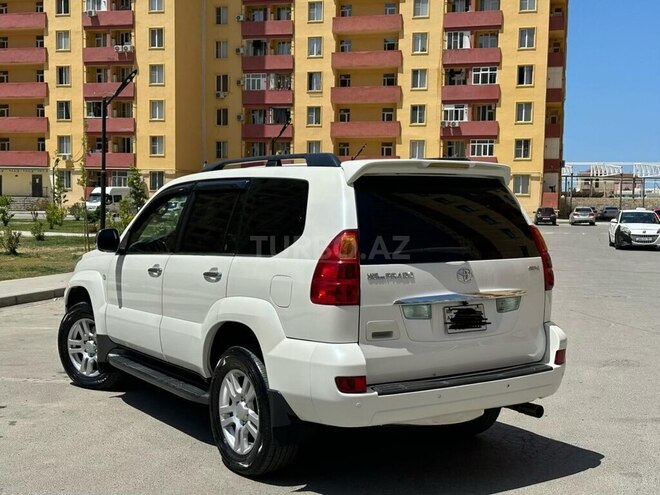 Toyota Land Cruiser Prado-10