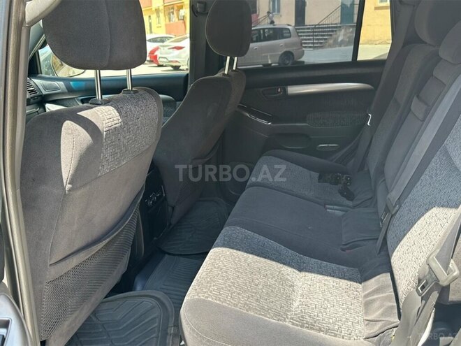 Toyota Land Cruiser Prado-16