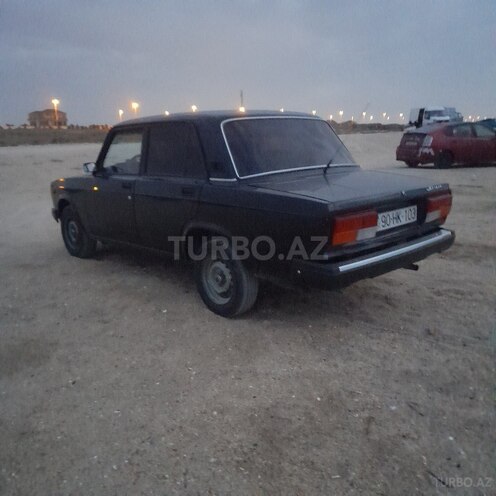 LADA (VAZ) 2107-2