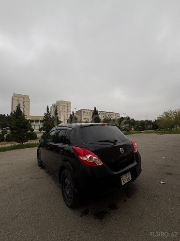 Nissan Tiida-7