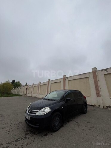 Nissan Tiida-4