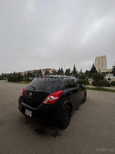 Nissan Tiida-3