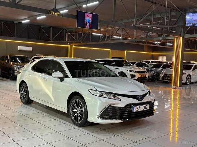 Toyota Camry-3