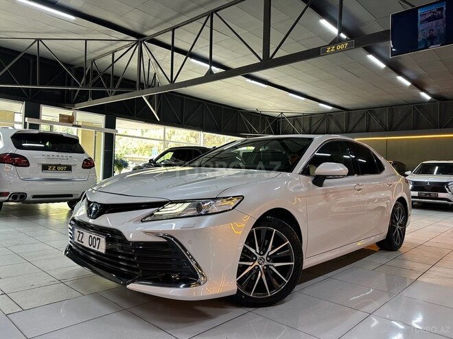 Toyota Camry-4
