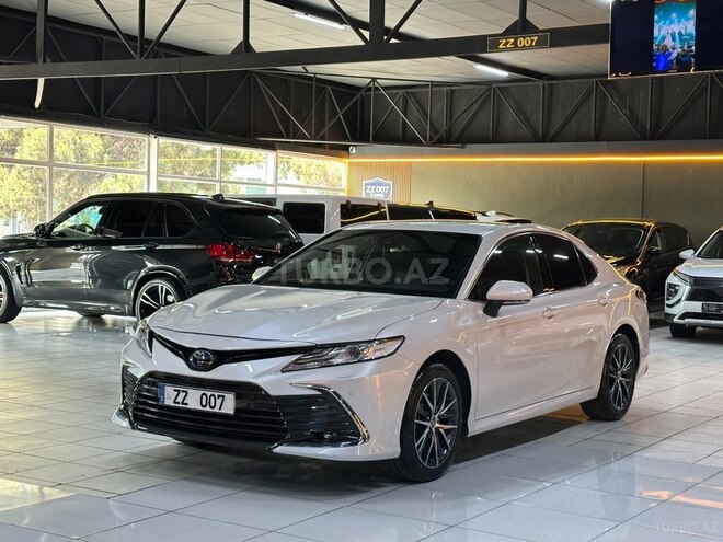 Toyota Camry-1