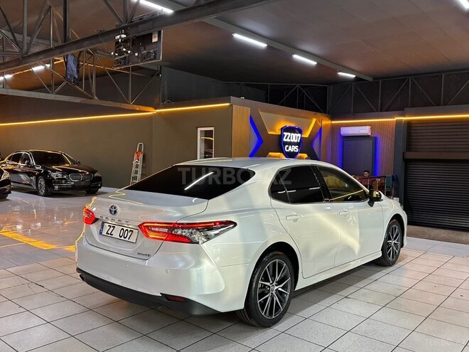 Toyota Camry-7