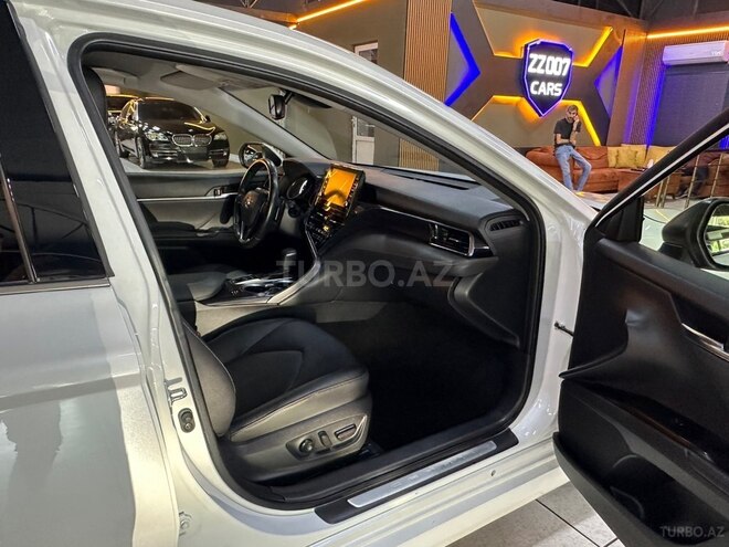 Toyota Camry-17