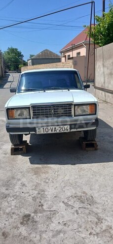 LADA (VAZ) 2107-1