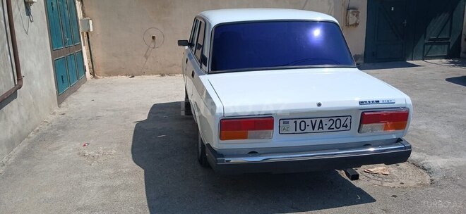 LADA (VAZ) 2107-4