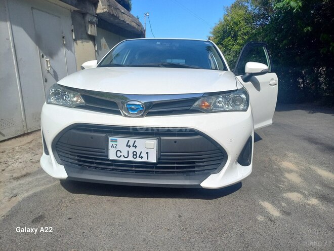 Toyota Corolla Fielder-2