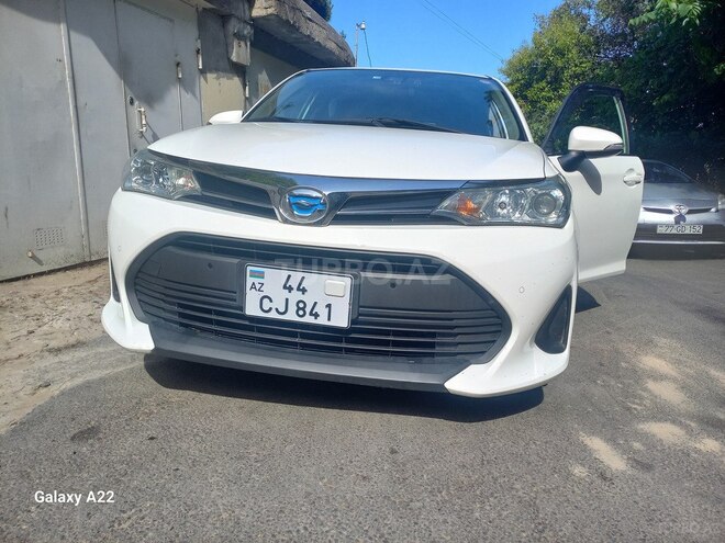 Toyota Corolla Fielder-1