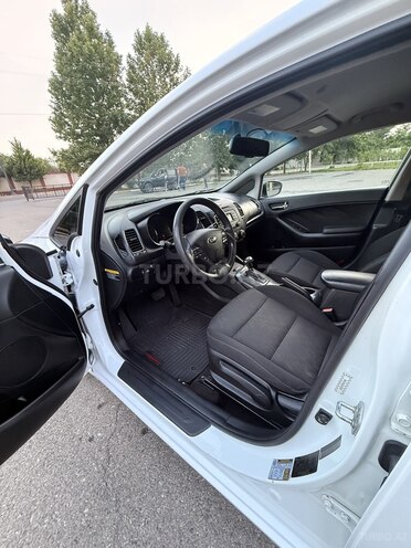 Kia Forte-11