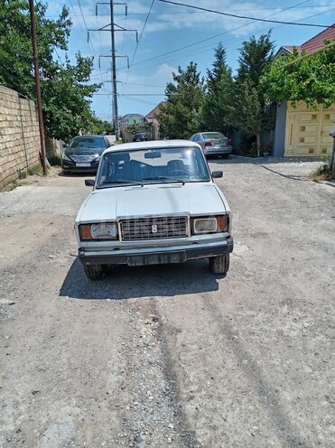 LADA (VAZ) 2107-1