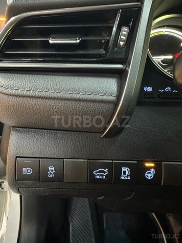 Toyota Camry-23