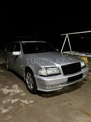 Mercedes C 180-4