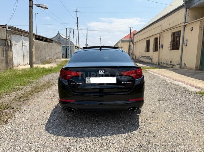 Kia Optima-5
