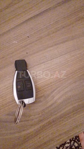 Mercedes E 240-15