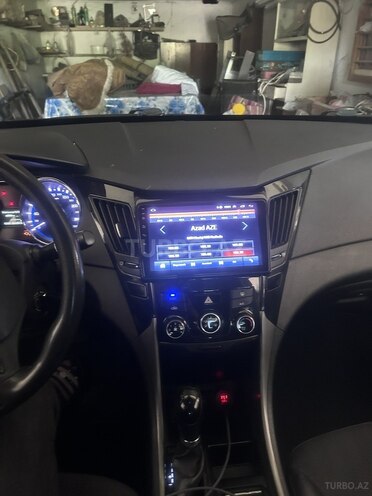 Hyundai Sonata-13