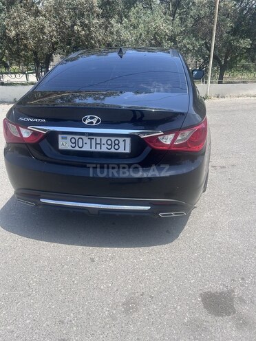 Hyundai Sonata-5