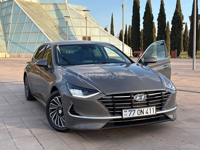 Hyundai Sonata-4