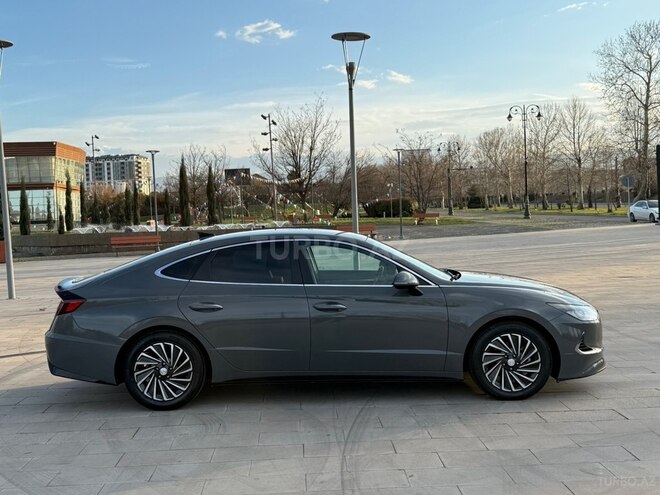 Hyundai Sonata-10