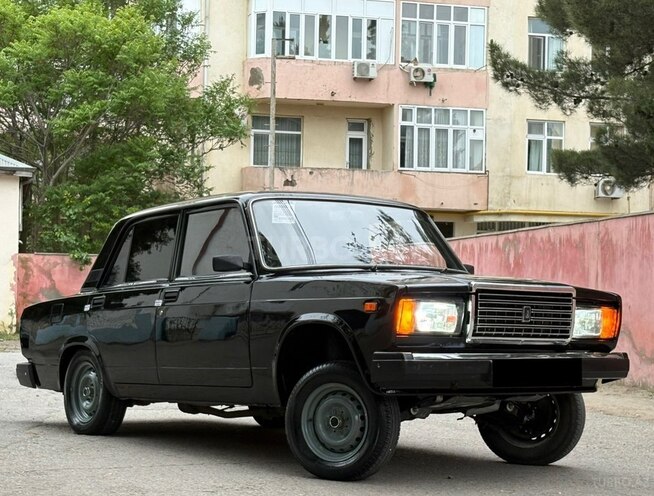 LADA (VAZ) 2107-3