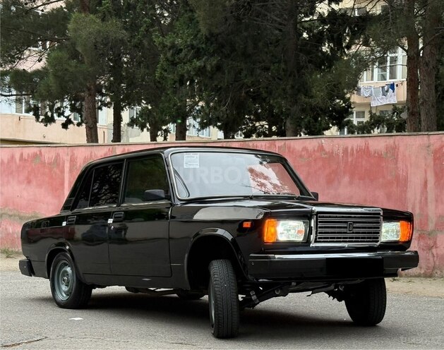 LADA (VAZ) 2107-8