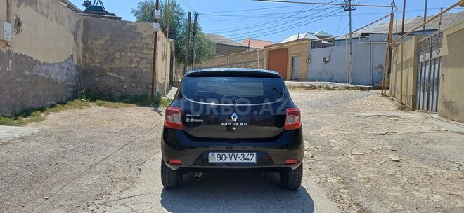 Renault Sandero-2