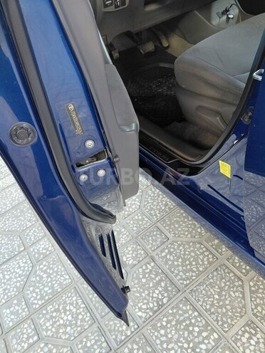 Toyota Prius-8