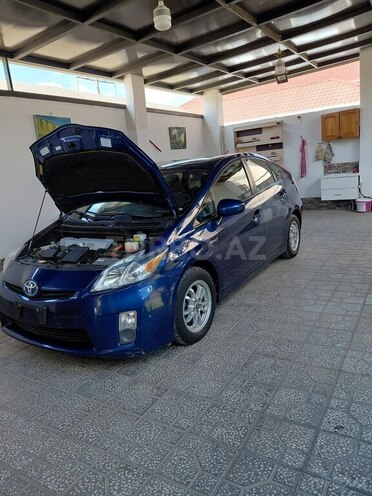 Toyota Prius-16